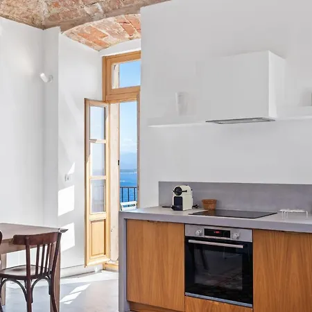 Cargese, De Charme Surplombant Le Port Daire Cargèse