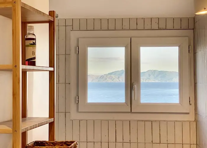 Cargese, De Charme Surplombant Le Port Daire Cargèse